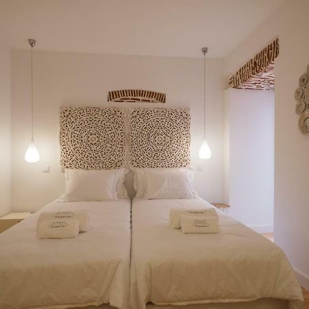 Sunshine House - Exclusive Apartment - Home By The Castle Lisbon Exterior photo